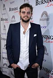 How tall is Nick Thune?